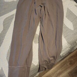 Lululemon align Mauve colored align jogger